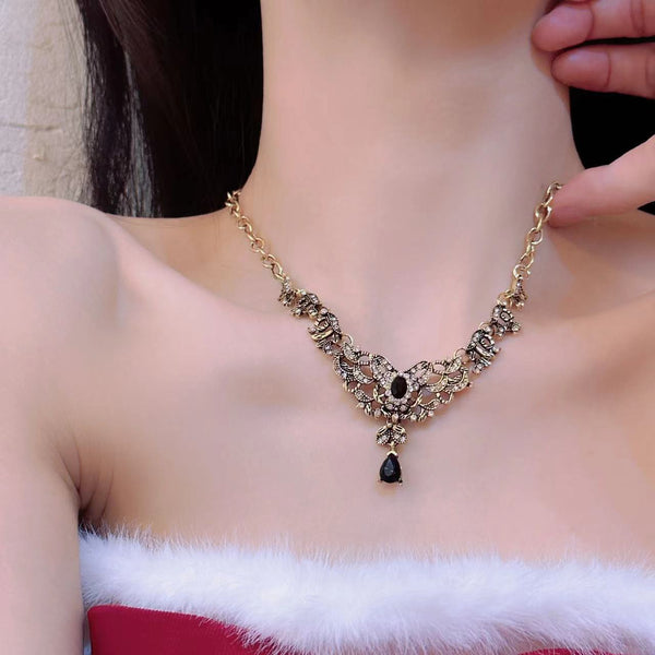 Butterfly pendant rhinestone necklace