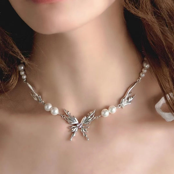 Butterfly adjustable faux pearl choker necklace