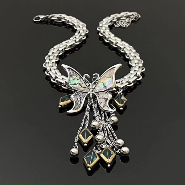 Butterfly diamond pattern pendant necklace