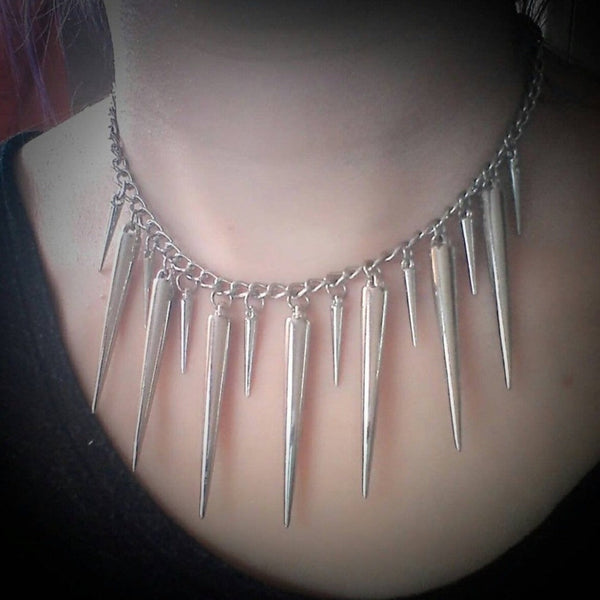 Pendant metal chain layered choker necklace