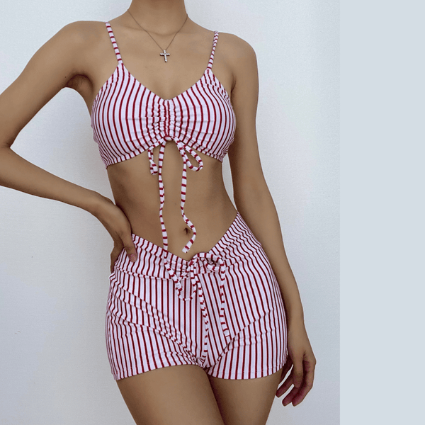 Traje de baño de bikini con pantalón tipo camisola con cordón y cuello en V a rayas 